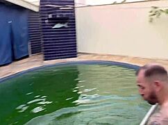 Patroa Gostosa Pays With Tight Pussy for Pool Work