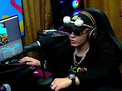 i love how didy reis shows her tits during the podcast and rui licks them