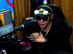 i love how didy reis shows her tits during the podcast and rui licks them