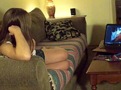 难怪这人妻女仆总迟到被操翻