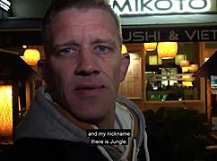 fit sandy goes on a public first date hookup with a guy