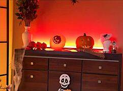 Hunter Fucks Sexy Chick in Fortune-Telling Salon