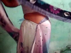 hey aunty, why wash that sexy dress in the bathroom like this?