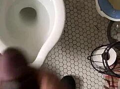 i had a good nut, stroking until i cum hard