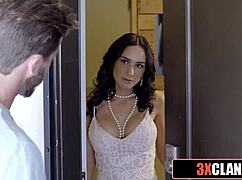 Sneaky milf dominates stepdaughter's boyfriend with raw power