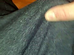 amatoriale sega con sborrata - cazzo enorme schizza tanto sperma 😈