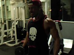 Check out Vloog's fitness preparation! 💪