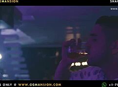 新妹子被拉丁辣妹舔逼？