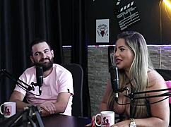 Ela Feels Jealous but Husband Won't Let Her Stray, So Anal Sex in Truck with Juli Figueiró and Felipe Larrossa