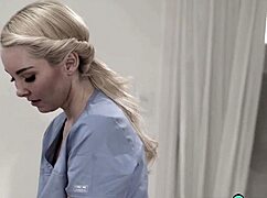 金发美女被按摩师和变态丈夫骗着操