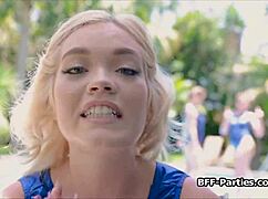 性感制服体操运动员杂技口交鸡巴！