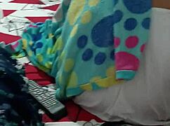 I Masturbate While My Wife Gets Her Nails Done