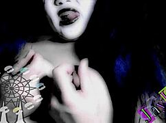 亚洲小丑妹在jaylainc.com狂野脱衣秀