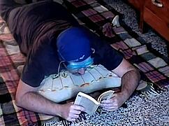 Experiencing teasing from Roberta's foot scent