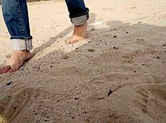 Wow, Beach Walk Turns Into Wild Insertion for Busty Brunette!