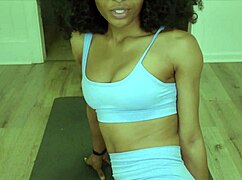 今天给继妈秀大胆新健身操