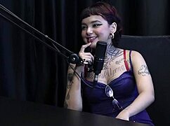 Gorgeous trans woman starts with oral sex then fucks in cemetery after election