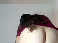 i can’t stop watching this latina colombiana madrastra with her giant cameltoe masturbating for me