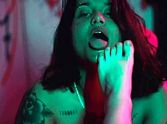 Threesome with feet addict Acidalia, Mad Maxxx, and Rotten Venus rocks