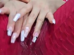 frotando mi co�o a traves de leggins hasta mojarlos delicioso - se moja y habla tan sucio que te hace excitar demasido