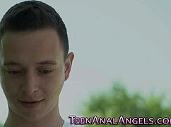 后入屁眼干小奶18岁嫩妹