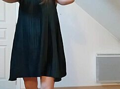 esclave f does a teasing striptease on st patrick's day! 😈