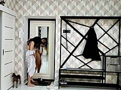 i'm angie elif, hot teen masturbaing my natrual tits solo