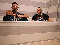 I got to chat with Livie from the bath during an interview with Frankie Jax.