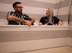 Livie from the bath chats with frankie jax in a nerdy interview 😊