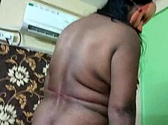 Man, this mature Indian aunty’s showing off her fat ass and more!