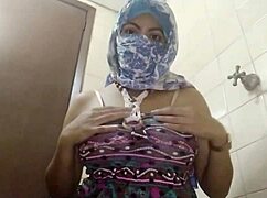 real arabic muslim mom squirts hard while masturbating in iran