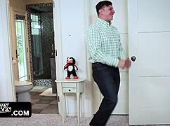 horny hot chick sophia wilde wanted to meet large dick