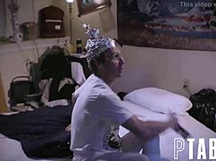 conspiracy theorist meets sexy female extra-terrestrial for probing