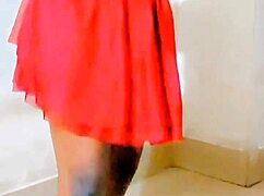 i'm a shemale sissy pissing on myself