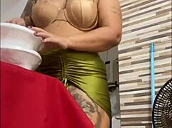 Feeding husband well, then he eats my pussy.