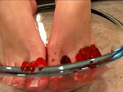 Mackenzee Pierce脚部玩弄激烈恋足狂欢