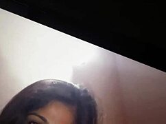 I'm doing a cum tribute for my sexy Indian aunty with her big cock in mind