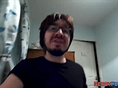 Newbie gets eaten out by leeds nerd