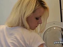 Striking Babe Squirts from Juicy Pussy