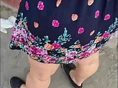 Siguiendo a Madura en la CALLE con FALDA e HILO