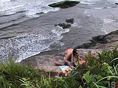 Transei com Uma Loira Gostosa que Conheci na Praia