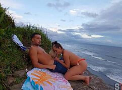 Transei com Uma Loira Gostosa que Conheci na Praia