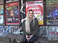 这个天然18+妹子POV口交超带劲，然后骚穴被狠操翻天