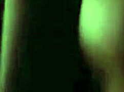 Tetas grandes naturales cabalgando vaquera y gemidos viendo tv para que no escuchen sus vecinos madre soltera cogiendo rico quiero lechazos en mis tetas!