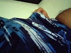 Shikari208 gives pleasure to his dick with a handjob 😏