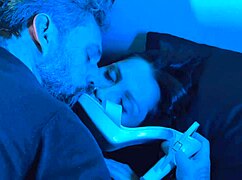 She's a pro at giving footjobs, sucking and licking toes 😍