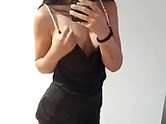 do you want to see these big natural tits on a beautiful sexy girl?