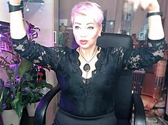 a real melodramatic story like richard gere and julia roberts but nervously on the sidelines with this webcam slut from ukraine marrying a composer from moscow 😏💍