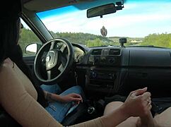 public road car handjob with housewife