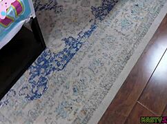 恶姐妹Braylin Bailey和Kyler Quinn复活节手工变骚乱